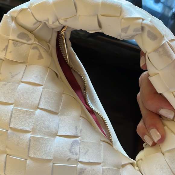 Off white bag has stains worn once - Picture 4 of 4